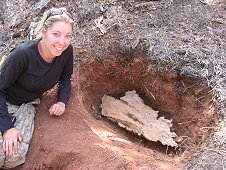 Glorieta Expeditions - Shauna Russell finds a fantastic 56.6kg pallasite in May 2008.